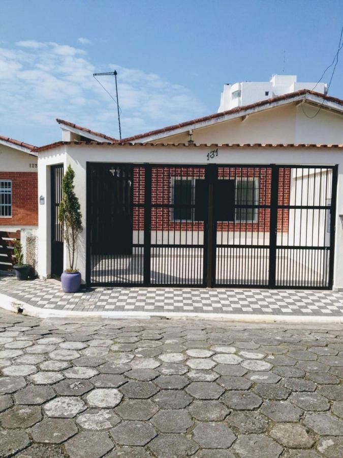 Temporada Na Praia Em Mongagua Sp Exterior foto